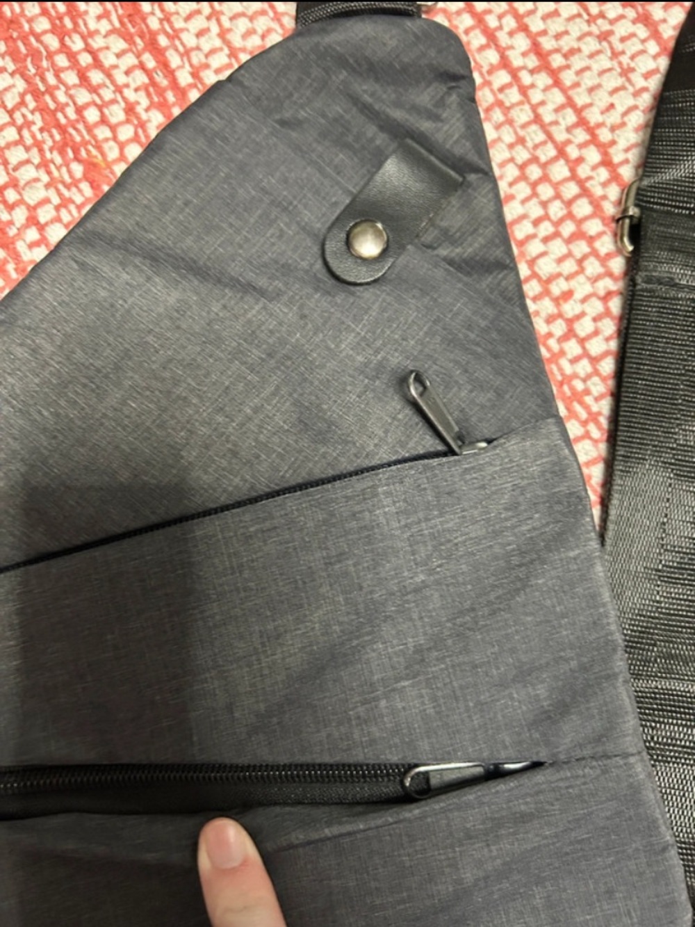 NWOT Charcoal Gray Anti-Theft Wander+ Sling Crossbody Bag from Smoke free home! - Picture 3 of 7